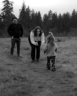 At the end of this shoot we were talking about HFM and I  mentioned the fact my household had somehow never had it these 6 years since my oldest was born.. Clearly the universe had forgotten and this was the reminder it needed because my household fell victim a week later 🤣 
• 
#fraservalleyphotographer #abbotsfordfamilyphotographer #vancouverfamilyphotos | storytellingphotography | wildkids | #famfeatures #unscriptedposingapp #clickmagazine #famphotography | missionphotographer | mapleridgephotographer | fleetingmoments | vancouverlifestylephotography #themotherhoodanthology